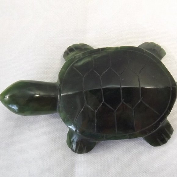 Dark Green Nephrite Jade Turtle - Picture 3 of 10